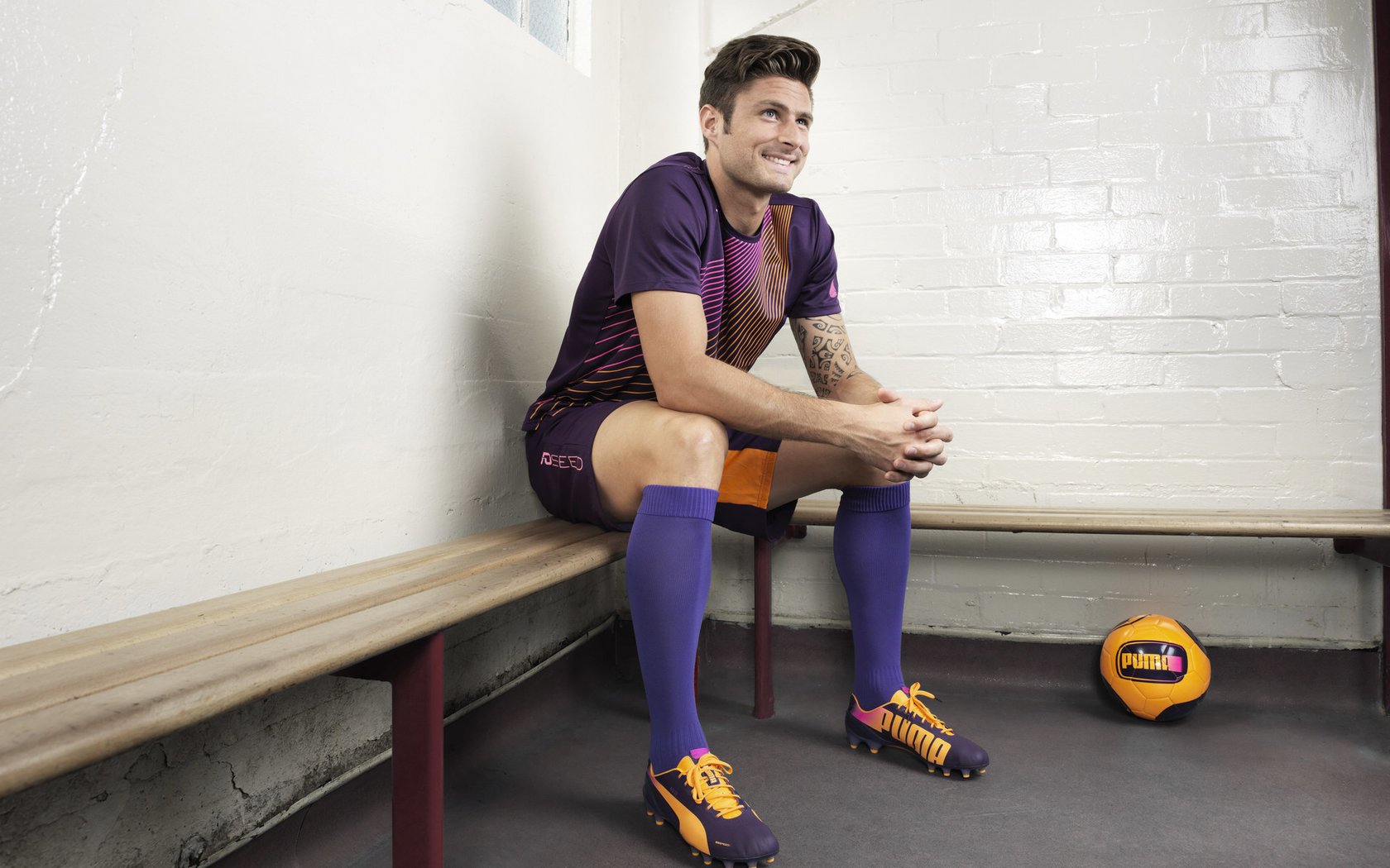 Jiuyou-防守阵容搭配对进攻端的限制分析，防守还是进攻